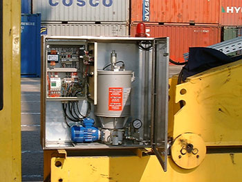 Lubrication grease system for a harbour crane